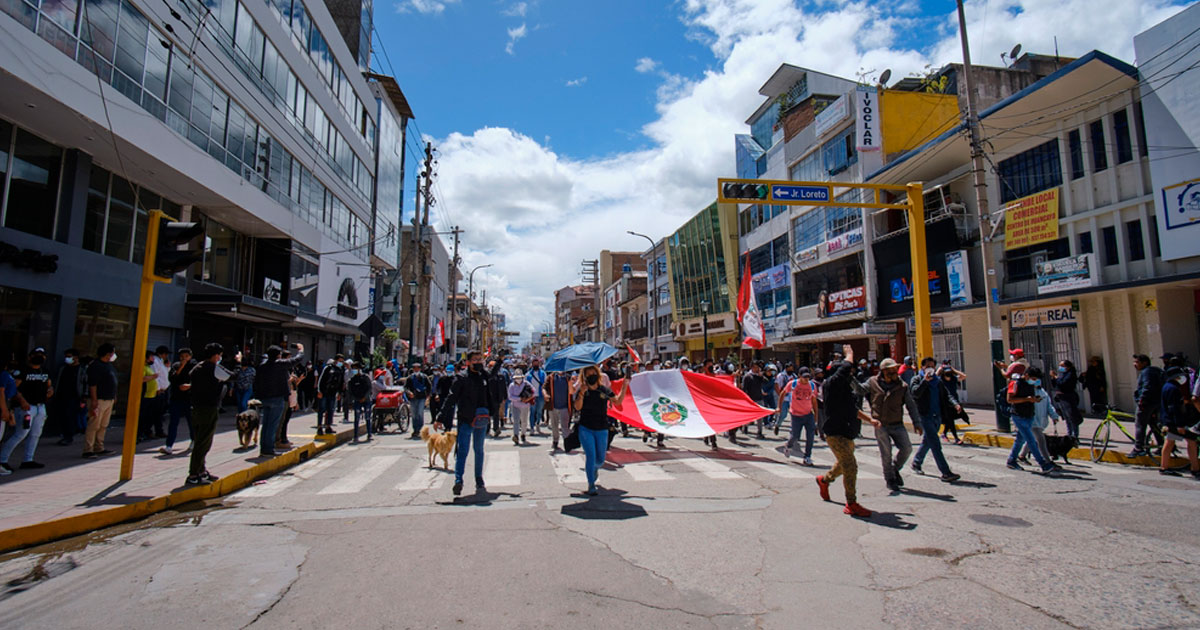 Inflación deterioro empresarial y desempleo las consecuencias de la convulsión social en el Perú lista
