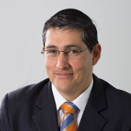 imagen del docente manuel de la puente
