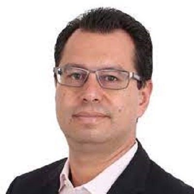 imagen del docente guillermo alva