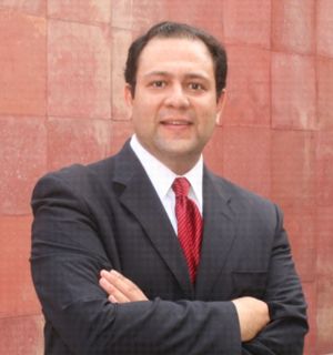 imagen de docente eugenio de garate
